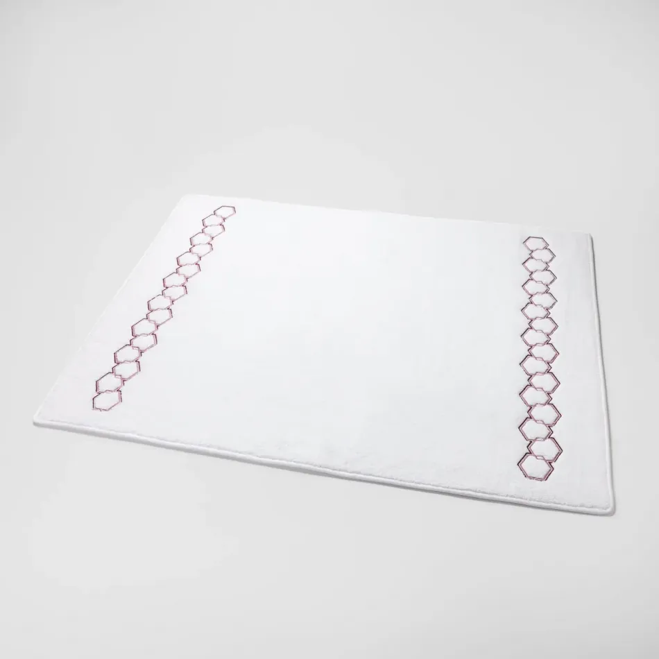Tivoli White/Pink 20" x 28" Bath Mat