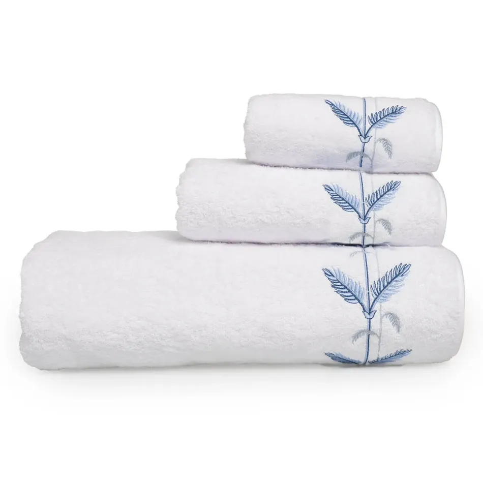 Plumes White/Light Blue Embroidered Bath Towels