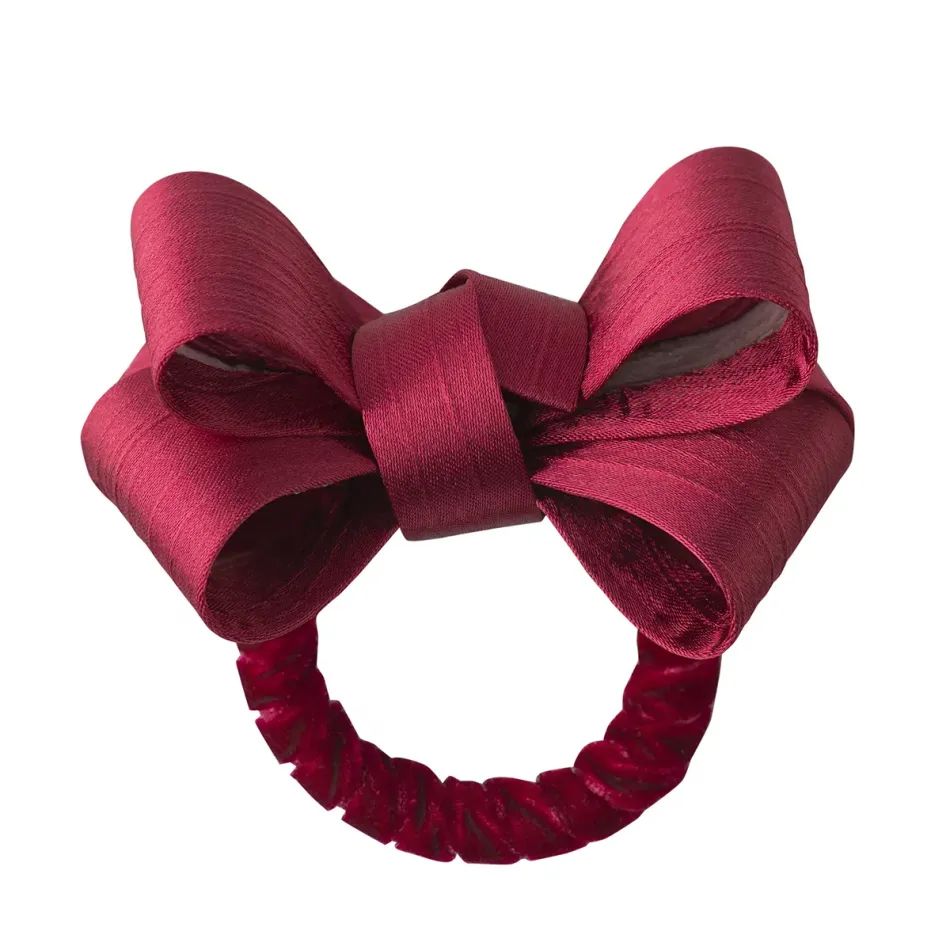 Tuxedo Ruby Napkin Ring 3"L, 3"W, 2.5"H