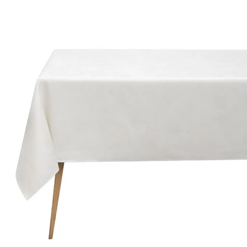 Marie-Galante White Coated Table Linens
