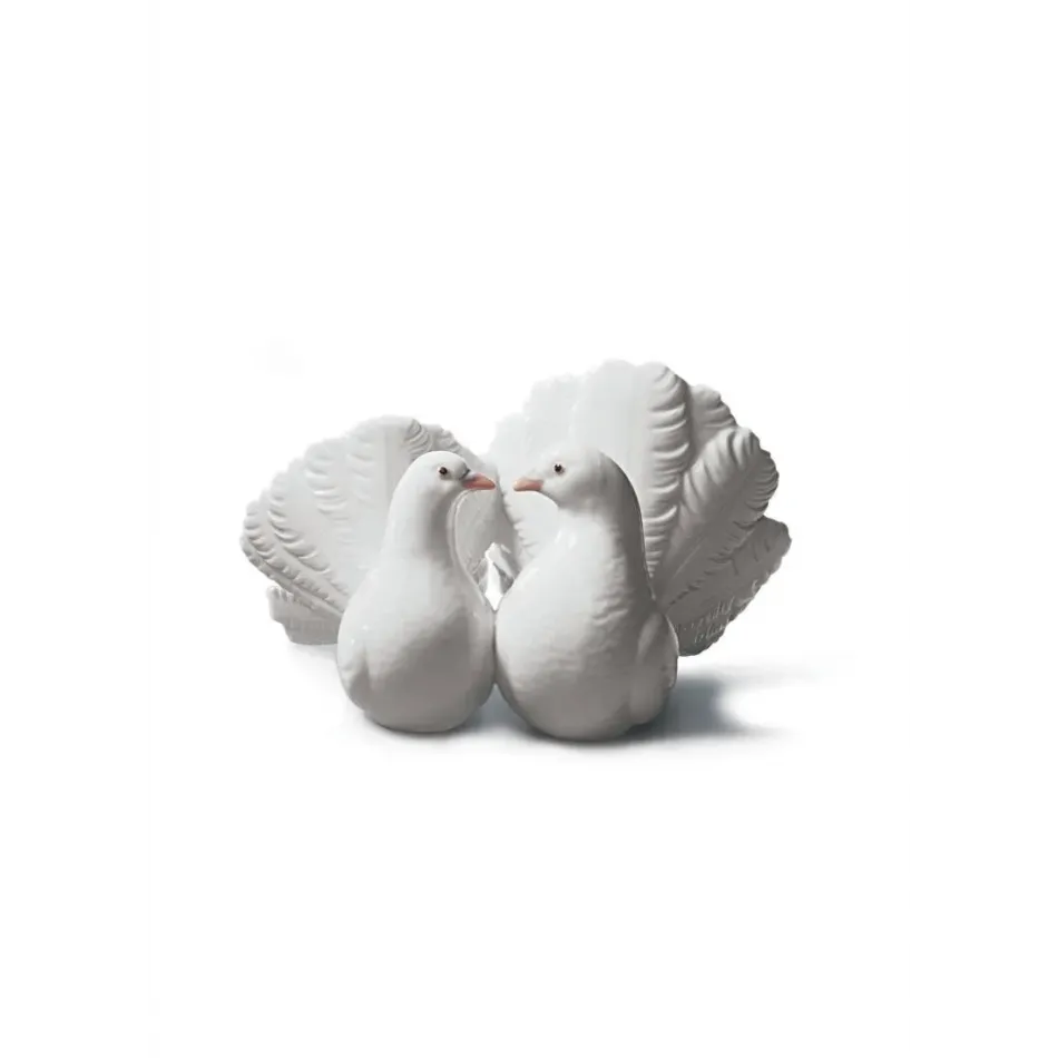 Couple Of Doves Figurine