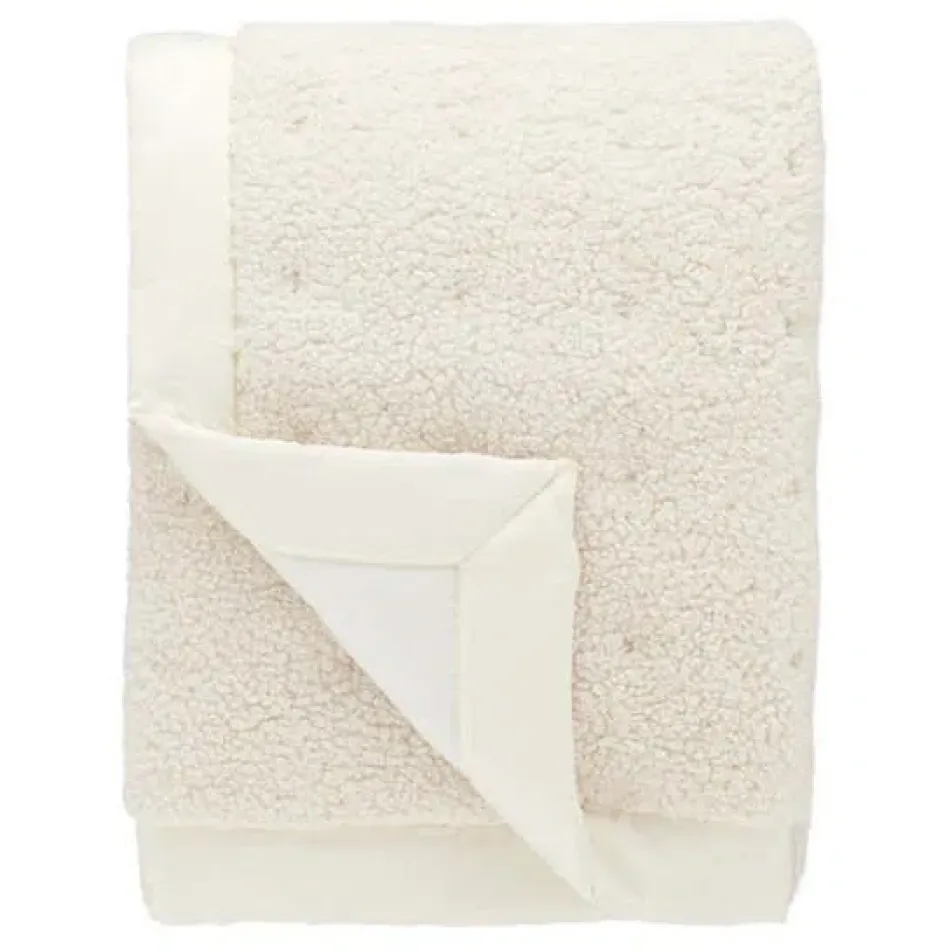 Marshmallow Fleece Ivory Puff Throw One Size