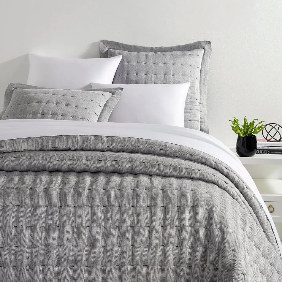 Brussels Black Bedding