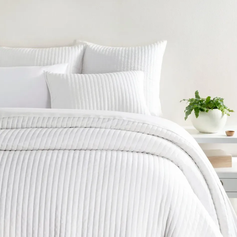 Cozy Cotton White Quilt Full/Queen