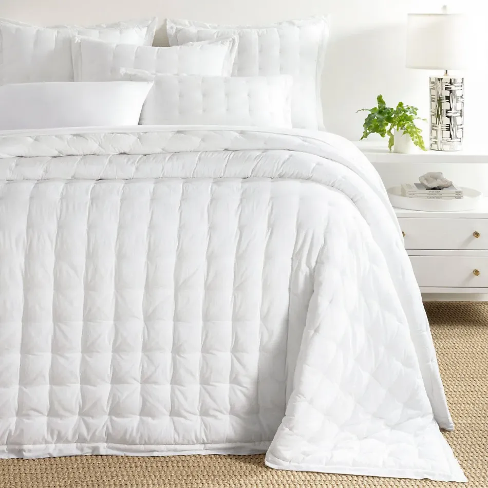 Cozy Cotton White Puff Bedding