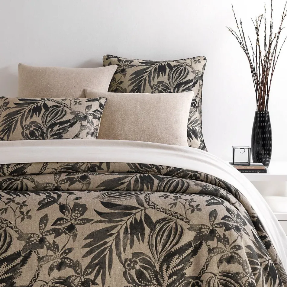 Antigua Linen Black Bedding