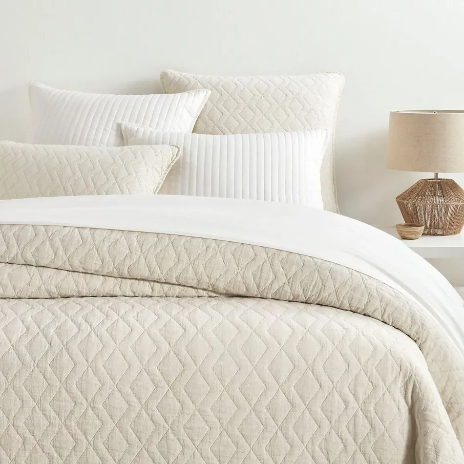 Birdie Natural Quilted Coverlet Twin/Twin XL