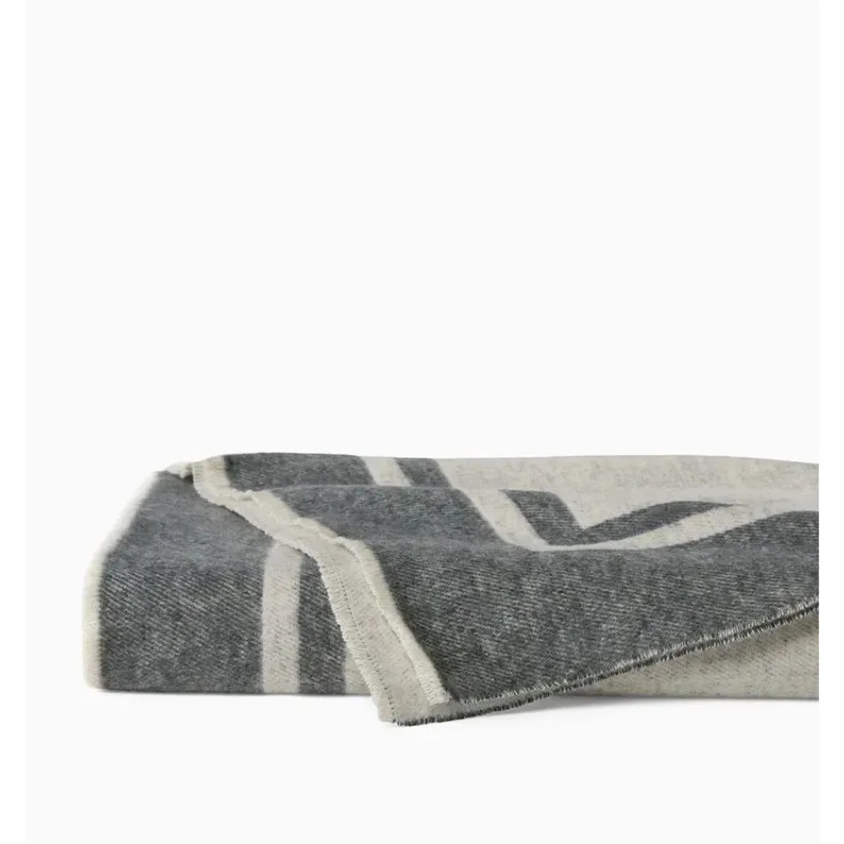 Viletta Throw 51 x 77 Oat/Charcoal