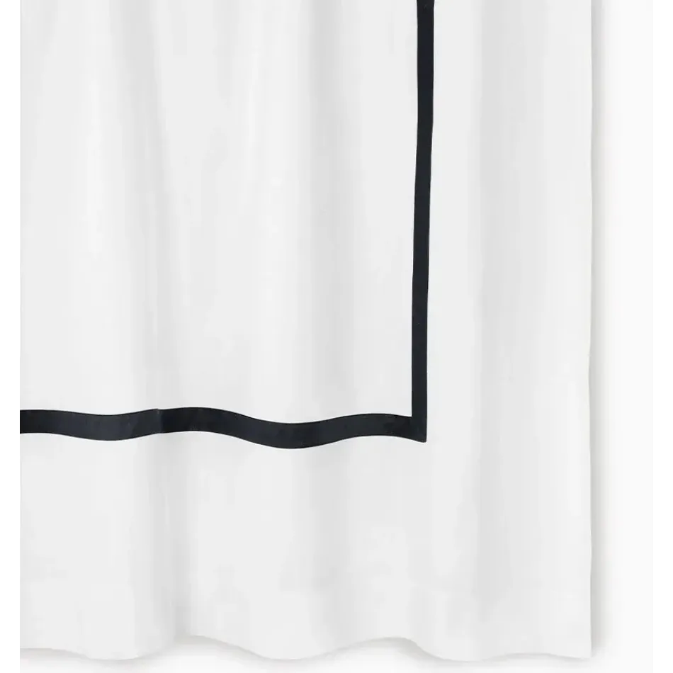 Estate Shower Curtain 72 x 72 White/Black