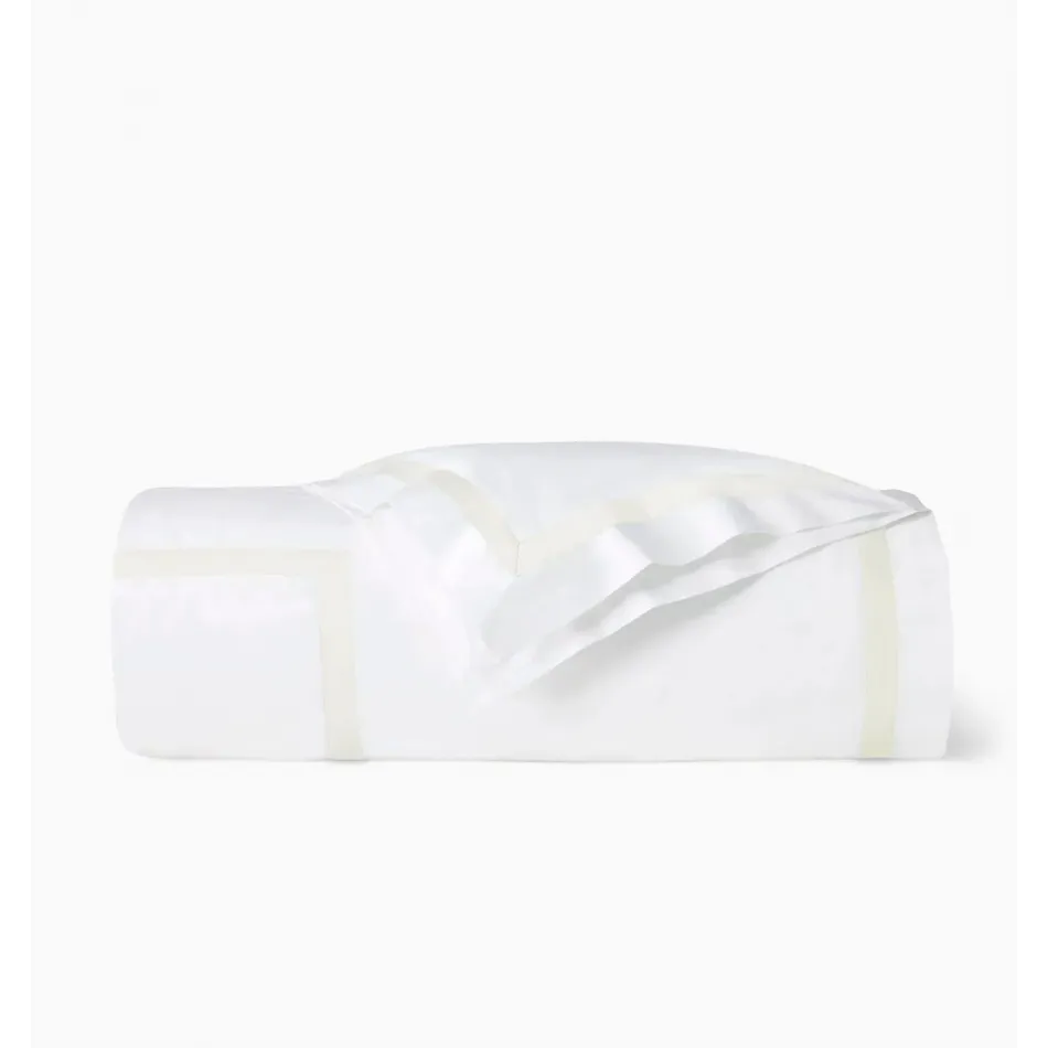 Estate White/Ivory Bedding