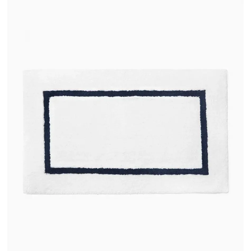 Lindo White/Navy Bath Rug