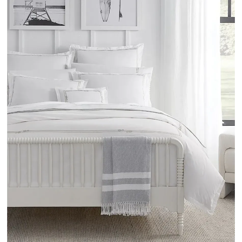 Squillo White/Platinum Bedding