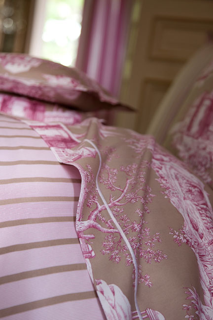 Manoir Bedding Detail