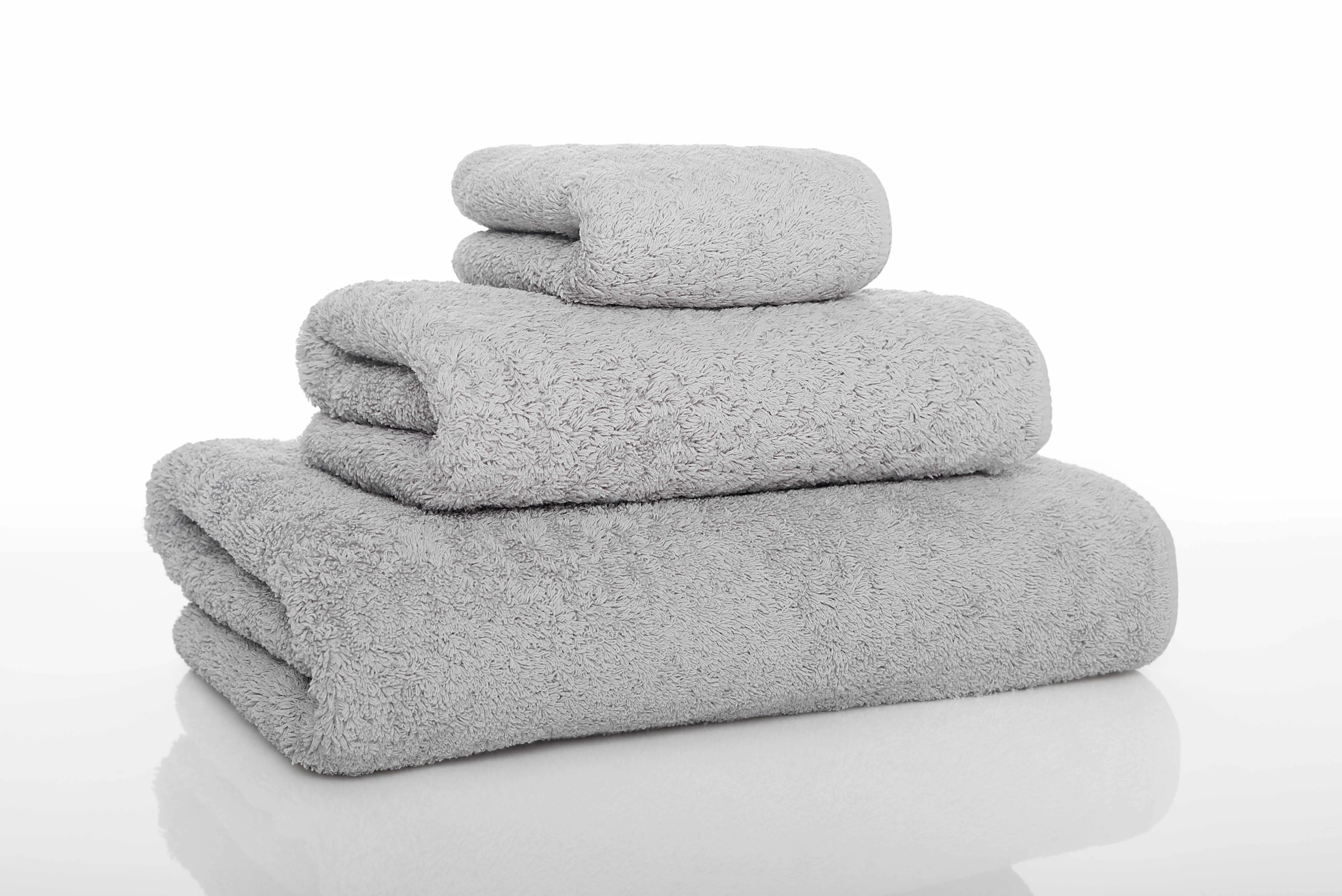 https://d1r7bfp0lbkani.cloudfront.net/images/graccioza/LONG_DOUBLE_LOOP_TOWEL_SET_SILVER_(3).jpg.webp