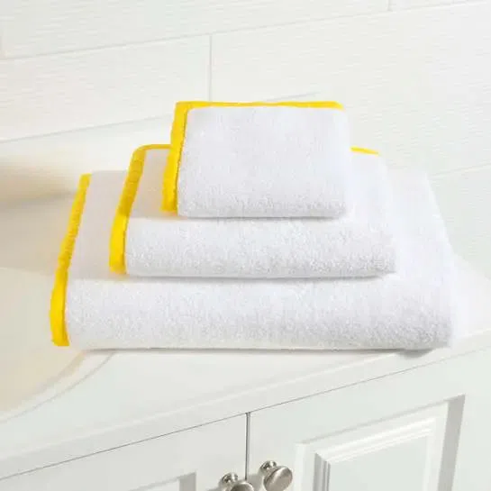 Welspun Hotel White Bath Towel